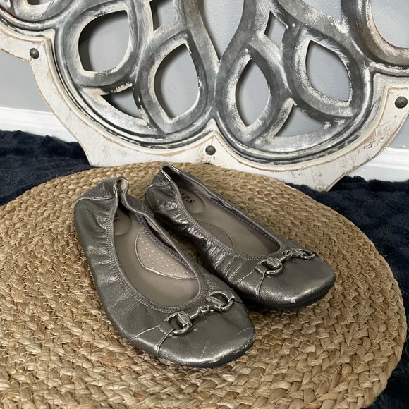 2/$20! Silver Pewter Metallic Flats - Picture 1 of 10